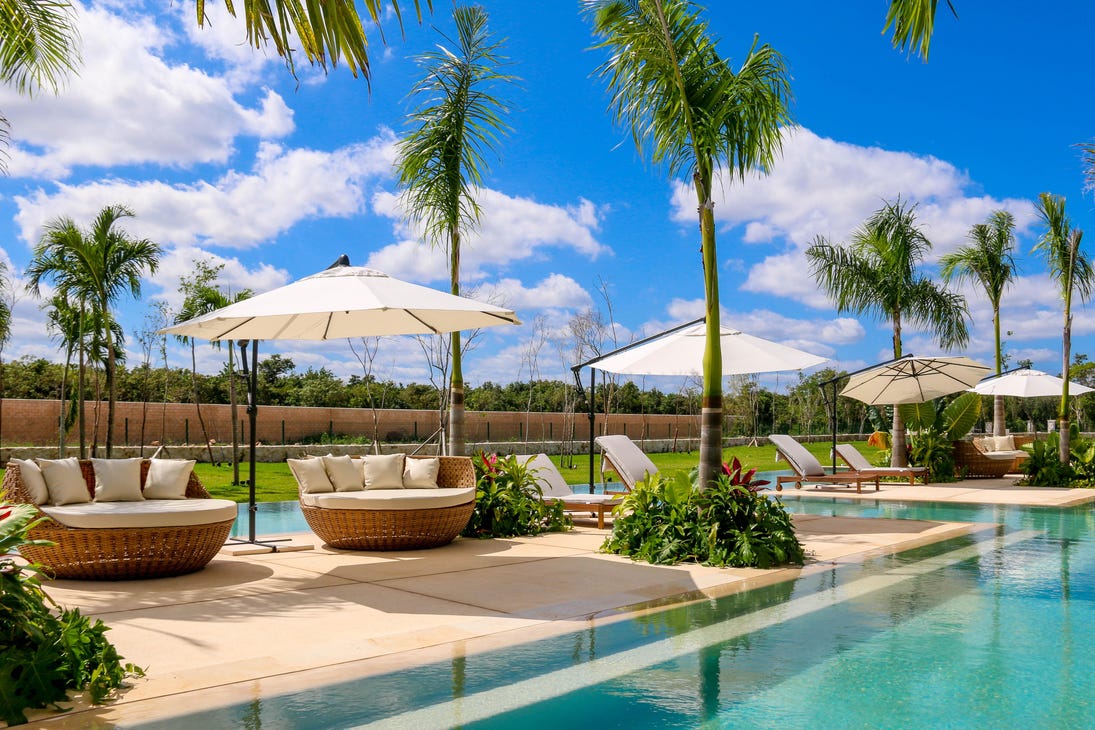 Residential Lot in Exclusive Cancun Community property